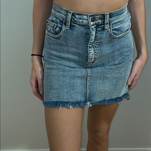 Aritzia Wilfred free skirt